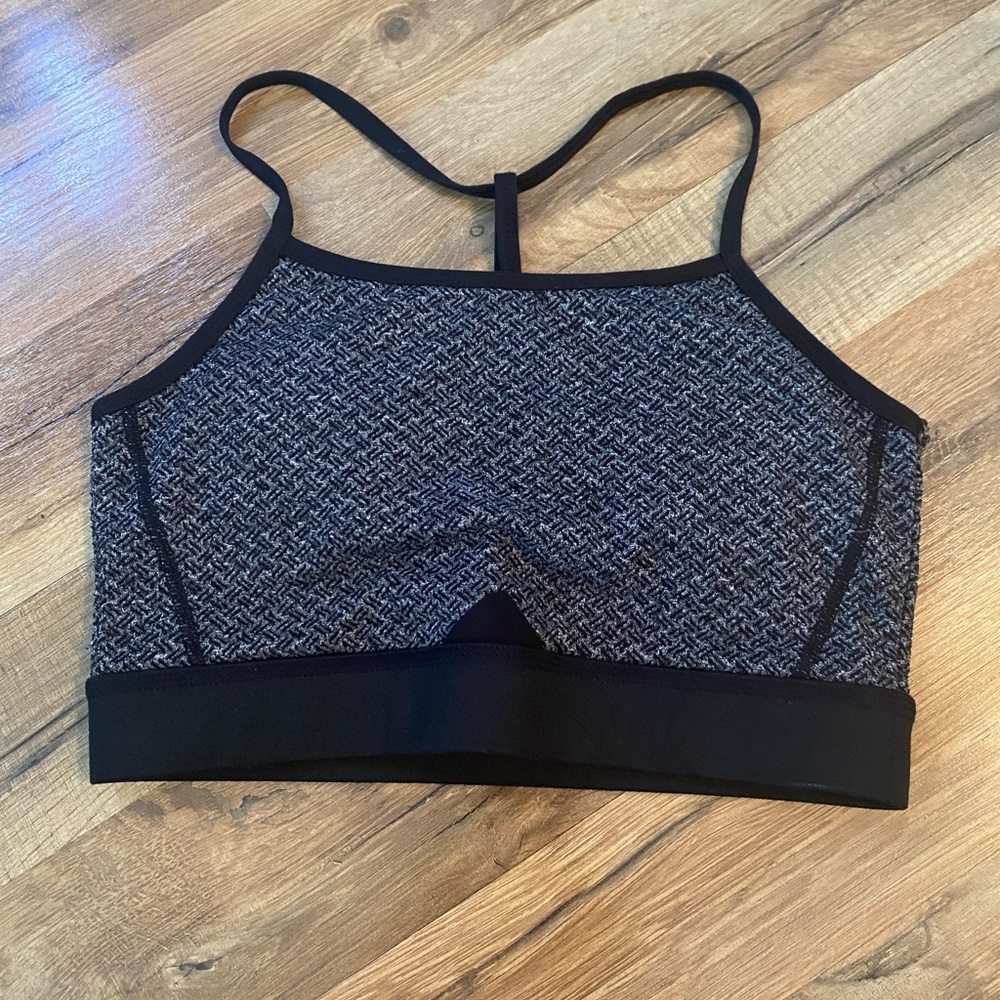 Sports bra